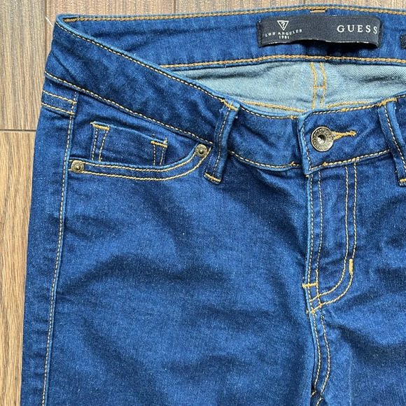 GUESS Crop Mid jeans size 27 - Picture 4 of 9